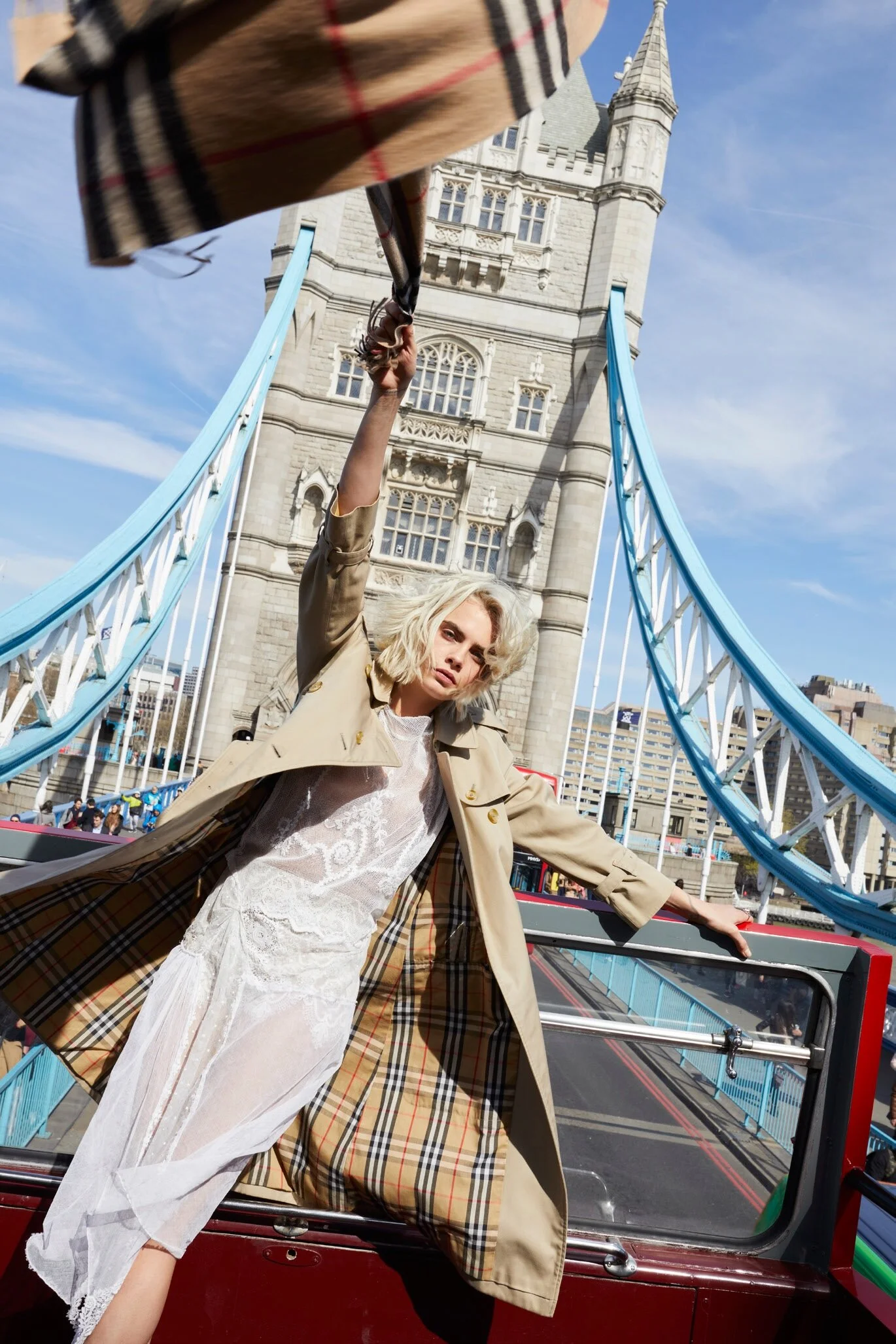 Burberry her cara cheap